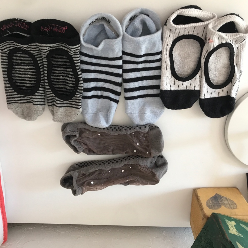 Tavi Noir Sock Bundle of four Size Small